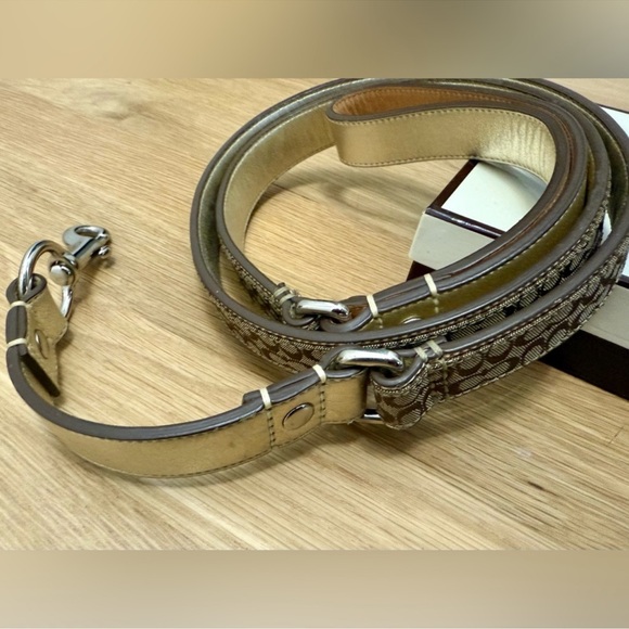 Coach Dog Leash - Picture 3 of 10